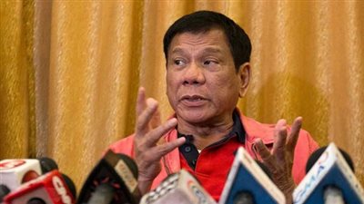 رئيس الفيليبين يتوجه إلى موسكو في تحد للولايات المتحدة