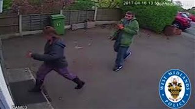 اللقطات الأخيرة لفتاة مع قاتلها قبل خنقها حتى الموت (فيديو وصور)