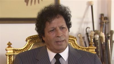 بالفيديو.. قذاف الدم يحشد الأمريكيين للتصويت ضد «كلينتون»