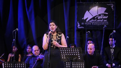 «ريجا كايرو» تشدو بأغاني نجوم الطرب في ساقية الصاوي