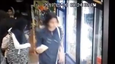 بالفيديو.. لحظة إنقاذ أم لطفلها من محاولة اختطاف