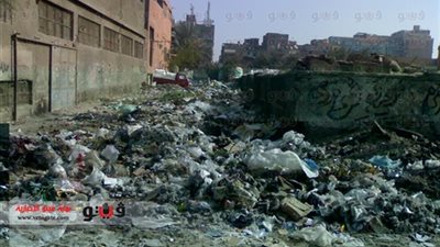 «القاهرة» تحت حصار «القمامة».. «المرج» و«عين شمس» و«دار السلام» الأكثر معاناة.. «الأمراض» و«المرور» أبرز ضحاياها.. «السعيد