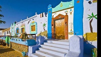 استمرار فاعليات «أسوان بالألوان» لتلوين منازل القرى النوبية