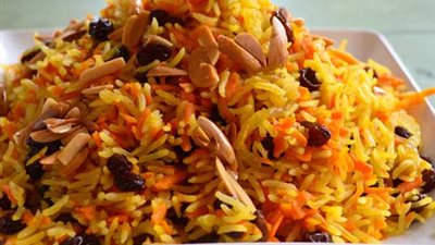 طريقة عمل الأرز بالجزر والزبيب والزعفران من سالي فؤاد