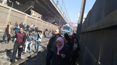 عودة حركة المترو بالخط الأول بعد تعطلها