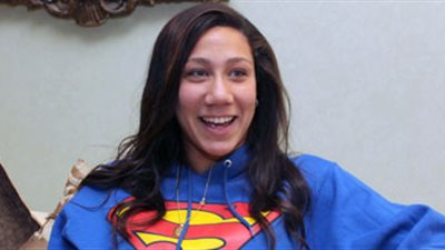 وزير الرياضة يكرم غدا فريدة عثمان صاحبة «برونزية» بطولة العالم للسباحة