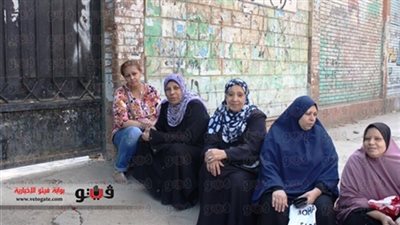 أولياء الأمور في انتظار أبنائهم أمام لجان الثانوية العامة بالهرم