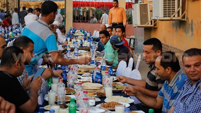 «عصام خليل» وقيادات المصريين الأحرار يشاركون في حفل إفطار «عيد حماد»