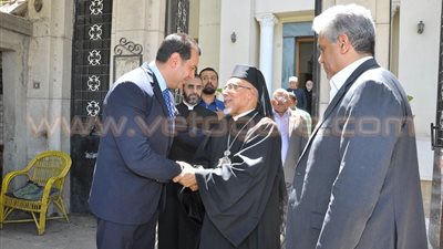 محافظ أسيوط يهنئ الأقباط الكاثوليك بذكرى رحلة العائلة المقدسة لمصر
