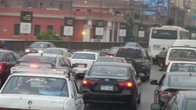 الحالة المرورية بالقاهرة الكبرى.. سيولة أعلى كباري الجلاء وعباس و15 مايو.. زحام بمحور صلاح سالم.. انتظام الحركة بكورنيش المعادي.. وكثافة متوسطة بالمنيب وشارع السودان