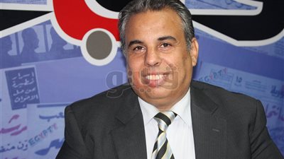 بالفيديو.. خبير يدعو إدارة البورصة لتخفيض رسوم قيد الشركات