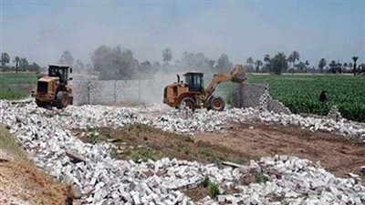 إزالة 13 حالة تعدٍ على الأراضي الزراعية بـ 3 مراكز في المنيا