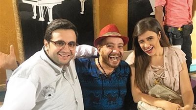 مصطفى خاطر بزيادة وزن ملحوظة في كواليس «هربانة منها»