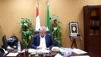 محافظ الشرقية يصدر قرارا بإغلاق 16 محلا مخالفا