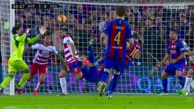 نشرة «فيتو الرياضية» وأبرزها: برشلونة يفوز على غرناطة بهدف