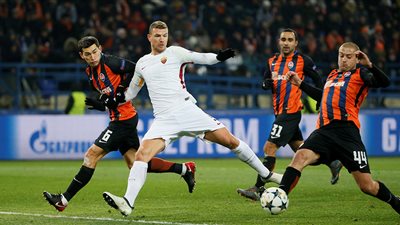 «روما» يتعادل سلبيا أمام شاختار دونيتسك بالشوط الأول