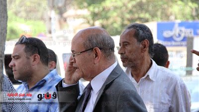 بالفيديو والصور.. محافظ الجيزة يشرف على حملة إزالة مخلفات الباعة بميدان المساحة