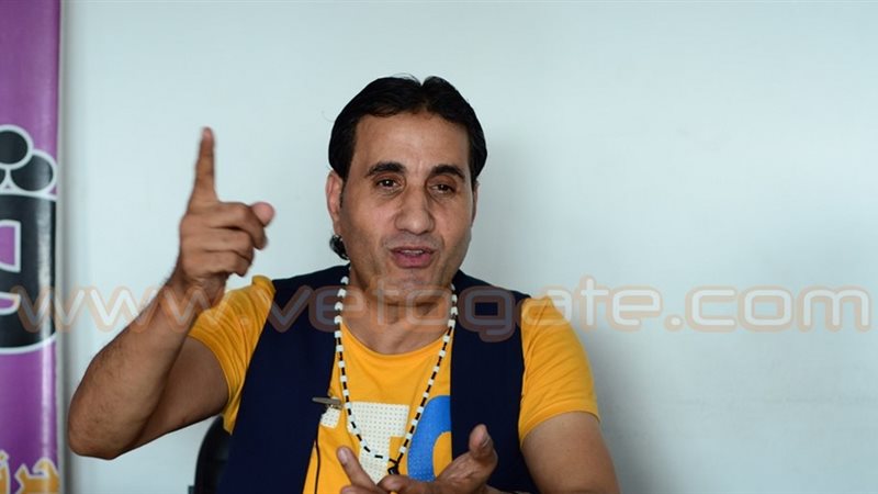 المطرب الشعبى أحمد