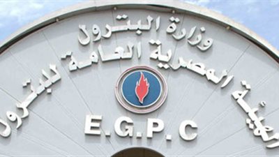 استقدام عمالة مصرية لتشغيل المنشآت النفطية أثناء إضراب الكويت