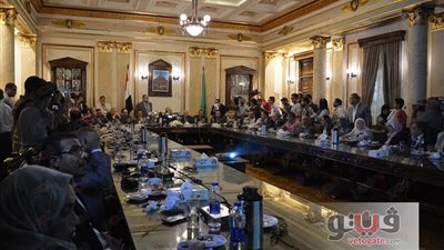 «الخشت»: «طلاب الكليات العملية بيطلعوا إرهابيين بسبب التلقين»