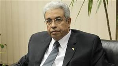 المجتمع المدني بين التضييق وقلة التمويل.. الأزمة المالية تنهي نشاط «الإقليمي للدراسات ».. «القاهرة لحقوق الإنسان» يلغي مؤتمرا طلابيا للمرة الأولى.. وخبراء: المناخ غير مهيأ لعمل الم