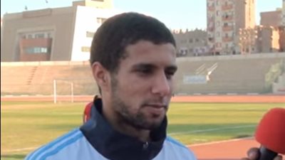 غضروف الركبة يبعد «إسلام سرى» عن مواجهة سموحة والزمالك