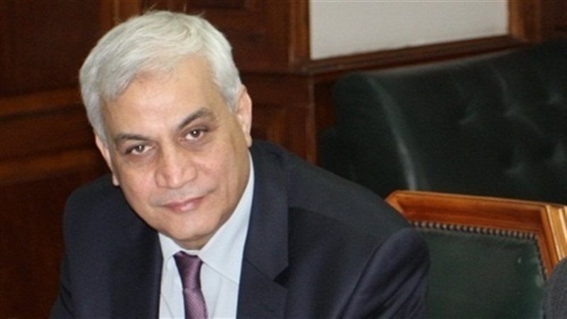 الدكتور صلاح عبد