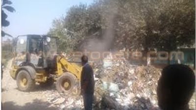 بالصور.. رفع 5691 طن مخلفات ضمن «حلوة يا بلدي» بالمنوفية