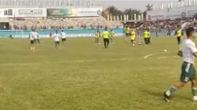 بالفيديو.. إحماء لاعبي المصري قبل انطلاق لقاء إيفياني بالكونفدرالية