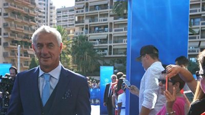 «سيدورف» و«أيان راش» يصلان حفل سحب قرعة دوري أبطال أوروبا