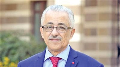 مليارا جنيه تكلفة طباعة الكتب المدرسية.. وزارة «طارق شوقي» تفكر في الـ«ديجيتال» ضغطًا للنفقات والبدء بالتابلت للصف الأول الثانوي العام الدراسي القادم.. وتواجه أزمة ضخمة أمام الكتب 