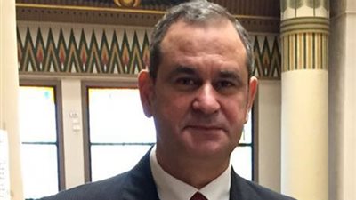 برلماني طالب بتعديل القوانين لتغليظ عقوبات احتكار السلع