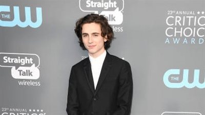 تيموثي شالاميت وإليزابيث موس يتألقان في حفل «Critics' Choice» (صور)