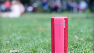 سماعات Ultimate Ears تعمل مع مساعد جوجل وسيري