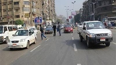 انتظام الحركة المرورية على الطرق وإغلاق جزئي لكوبري فيصل