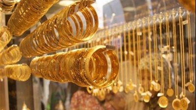 الذهب يتجه لتحقيق مكاسب للأسبوع الخامس بدعم من هبوط الدولار