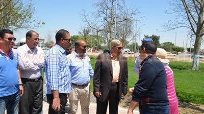 محافظ الإسماعيلية يتابع الأعمال النهائية لتطوير الغابة بحي ثان