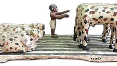 وزير الآثار يفتتح معرض «الحياة في الموت» بالمتحف المصري