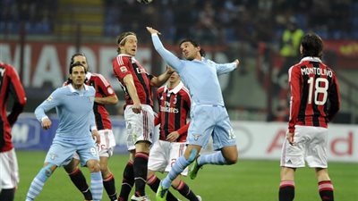 ميلان يلتقي لاتسيو اليوم في الدوري الإيطالي