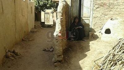 محافظ سوهاج يكلف بسرعة تقديم مساعدات عاجلة لعجوز في المراغة (صور)