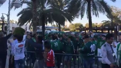 توافد جماهير المصري باستاد هزاع بن زايد استعدادا للسوبر (فيديو)