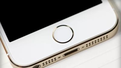 هاتف آي فون القادم يلتقط صورة سارقه وبصماته
