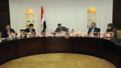 بالصور.. العاصمة الإدارية الجديدة تدخل حيز التنفيذ.. وزير الإسكان يعلن بدء الحفر في الحي السكني.. 25 ألف وحدة سكنية بالمرحلة الأولى.. وبروتوكول تعاون مع الصين لتوريد ٥ ملايين عداد مياه ذكي