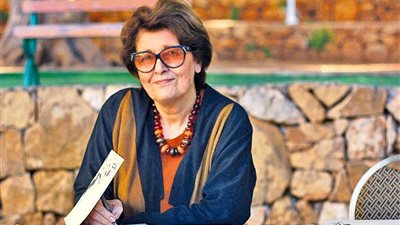 بعد رحيلها.. أبرز المحطات في حياة إميلي نصر الله «رهينة طيور أيلول»