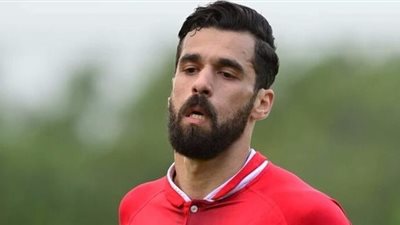 «عبد الله السعيد» يُصاب بشد في العضلة الخلفية