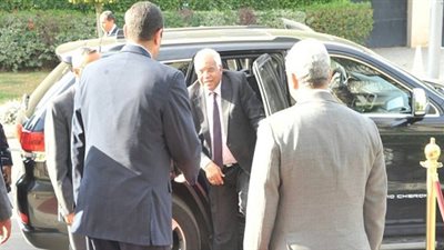 وزير النقل يودع أول فوج حج بري يغادر إلى السعودية