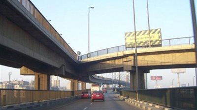 فتح كوبري أكتوبر بعد إخماد حريق سيارة