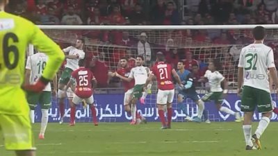 الأهلي والمصري يتعادلان سلبيا بالشوط الأول