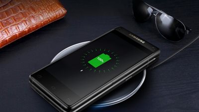 بالصور.. الهاتف الجديد لشركة سامسونج القابل للطي