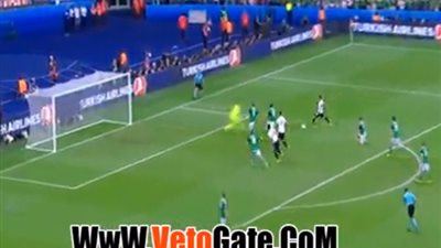 بالفيديو.. حارس أيرلندا الشمالية يواصل التألق ويمنع انفراد أمام «جوتزه»